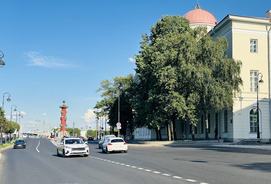 В Санкт-Петербурге завершен ремонт набережных Макарова и Смоленки